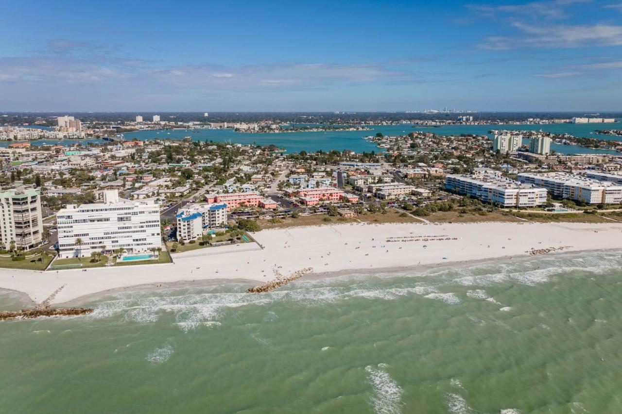 Upham Beach Inn St. Pete Beach Exterior foto